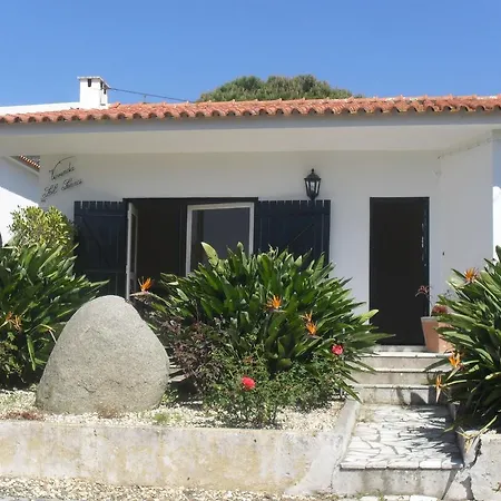 Janes Beach & Surf House